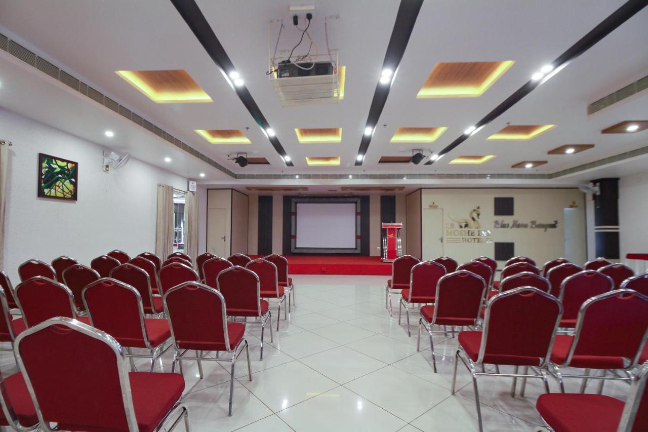 Le Moshe Inn Ferokh Exterior photo